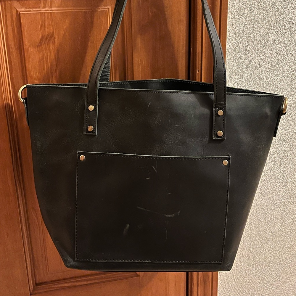 Black leather Tote ❌SOLD❌